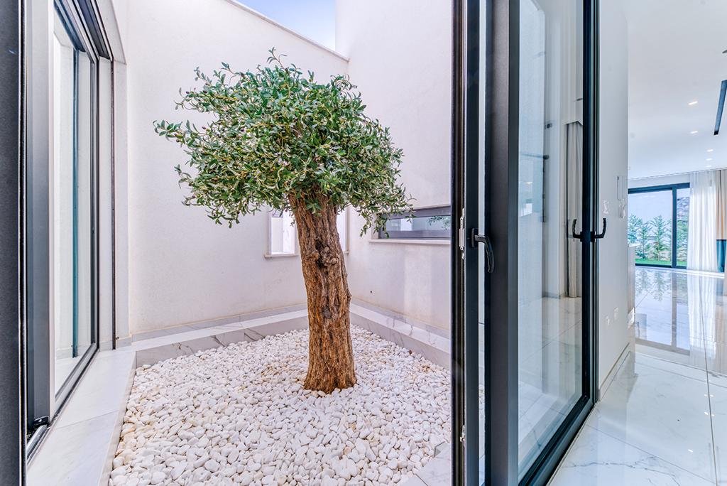 Contemporary Four Bedroom Villa in Germasogia