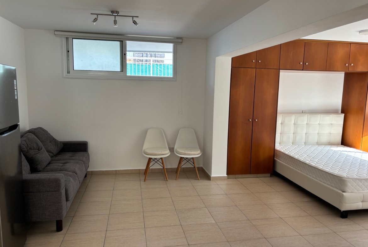 Two‑in‑One Apartment Opportunity in Geroskipou