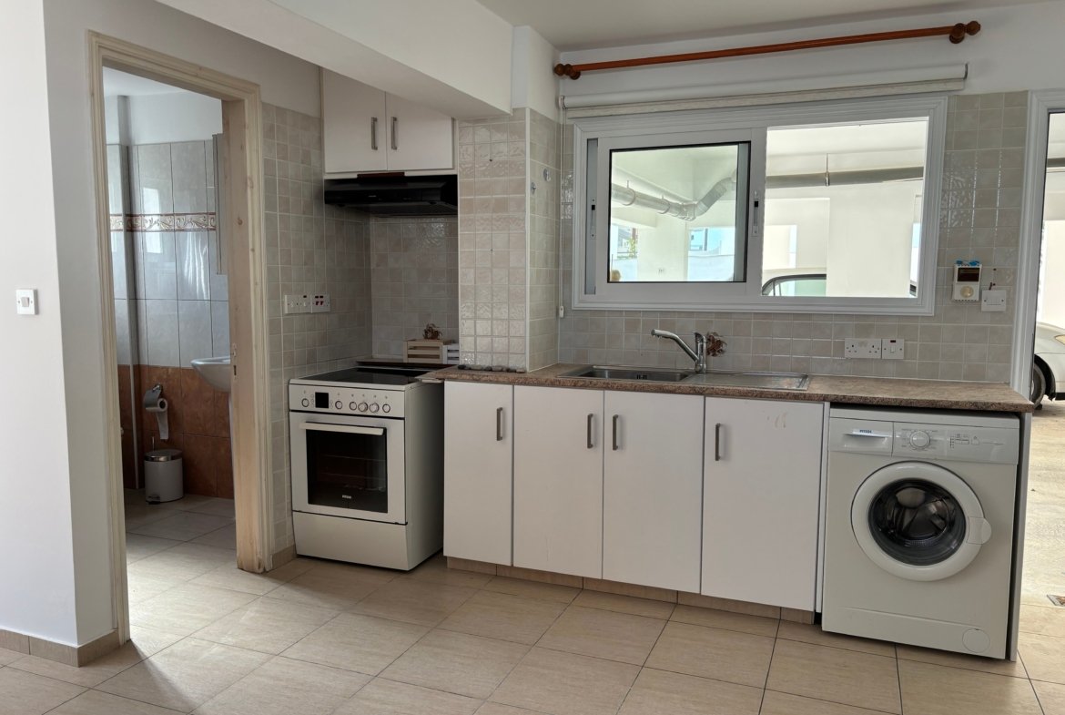 Two‑in‑One Apartment Opportunity in Geroskipou