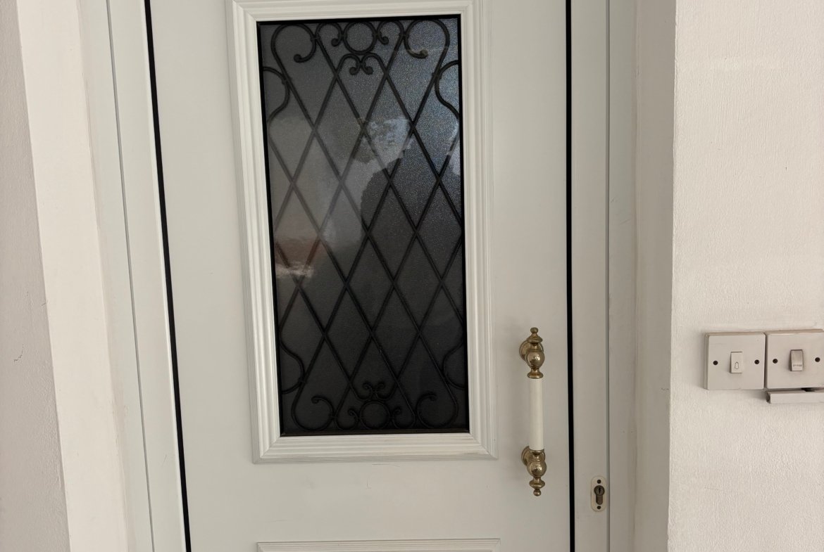 Two‑in‑One Apartment Opportunity in Geroskipou