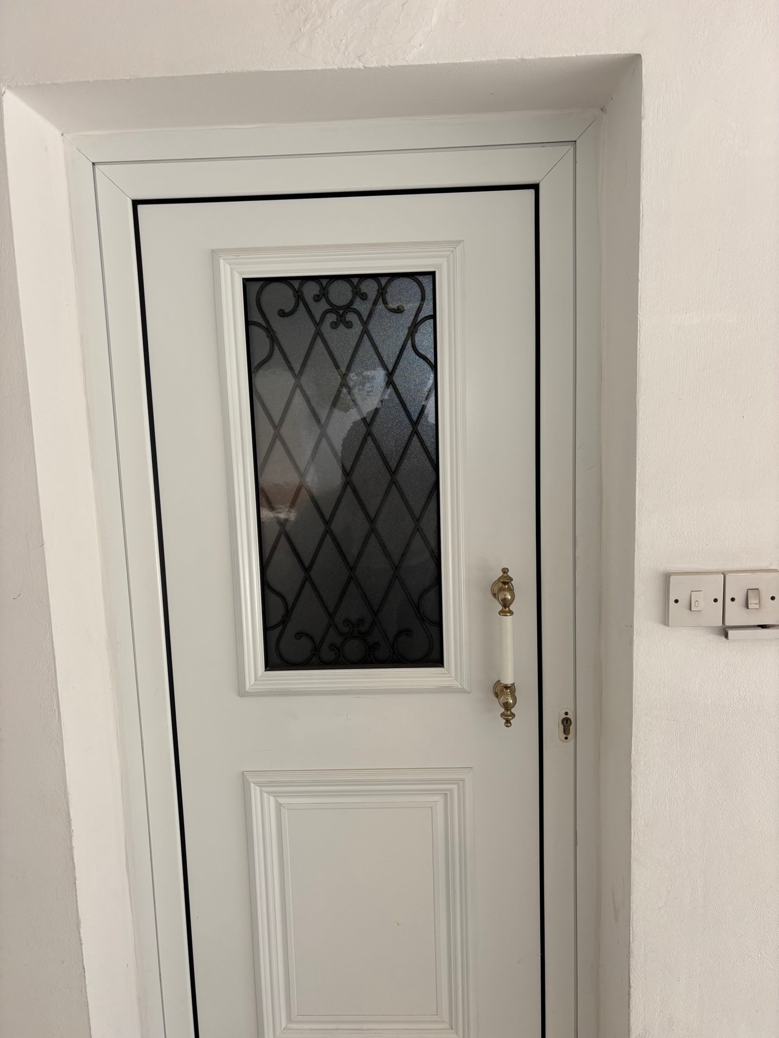 Two‑in‑One Apartment Opportunity in Geroskipou