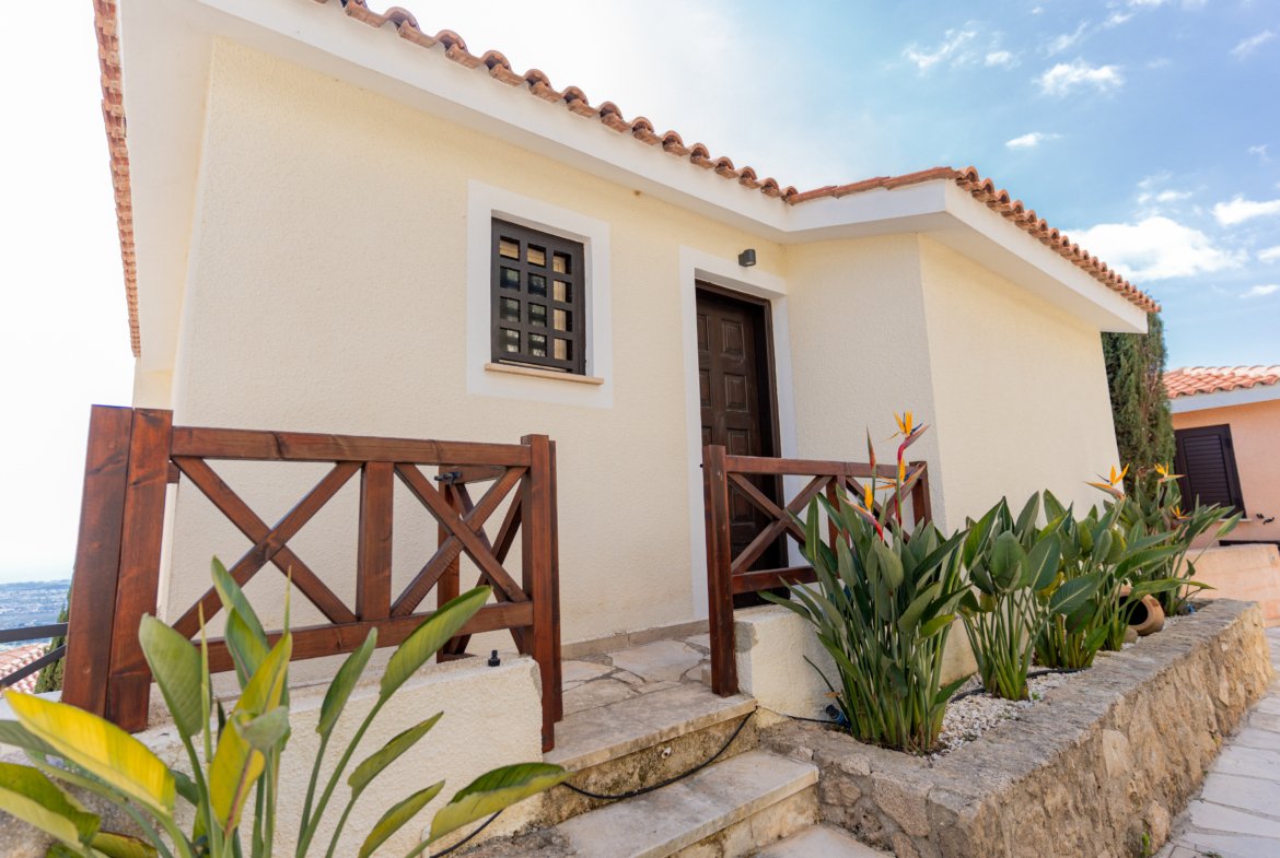 Three Bedroom Mediterranean Villa – Tsada