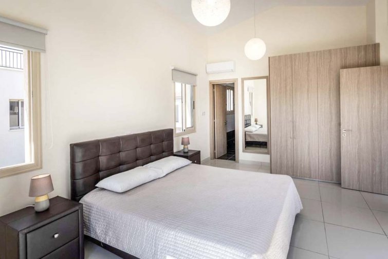 Three Bedroom Luxury Villas – Mesogi