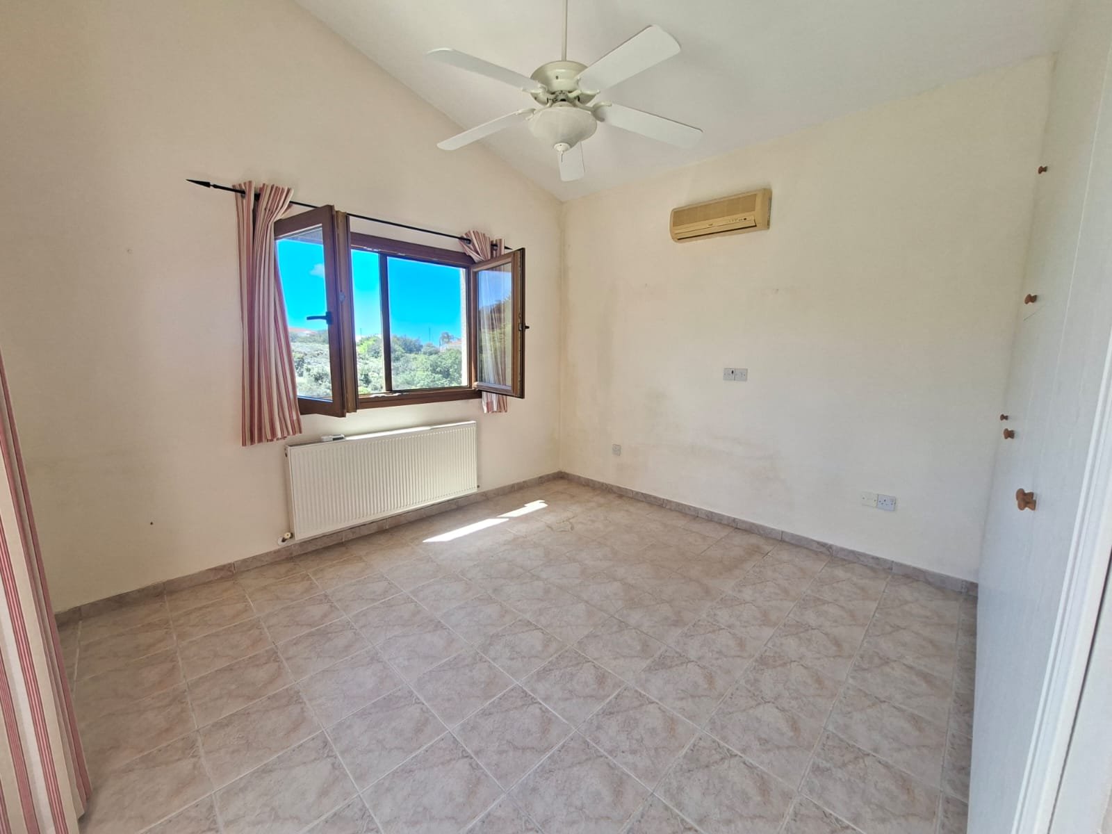 Detached Two Bedroom Bungalow in Konia
