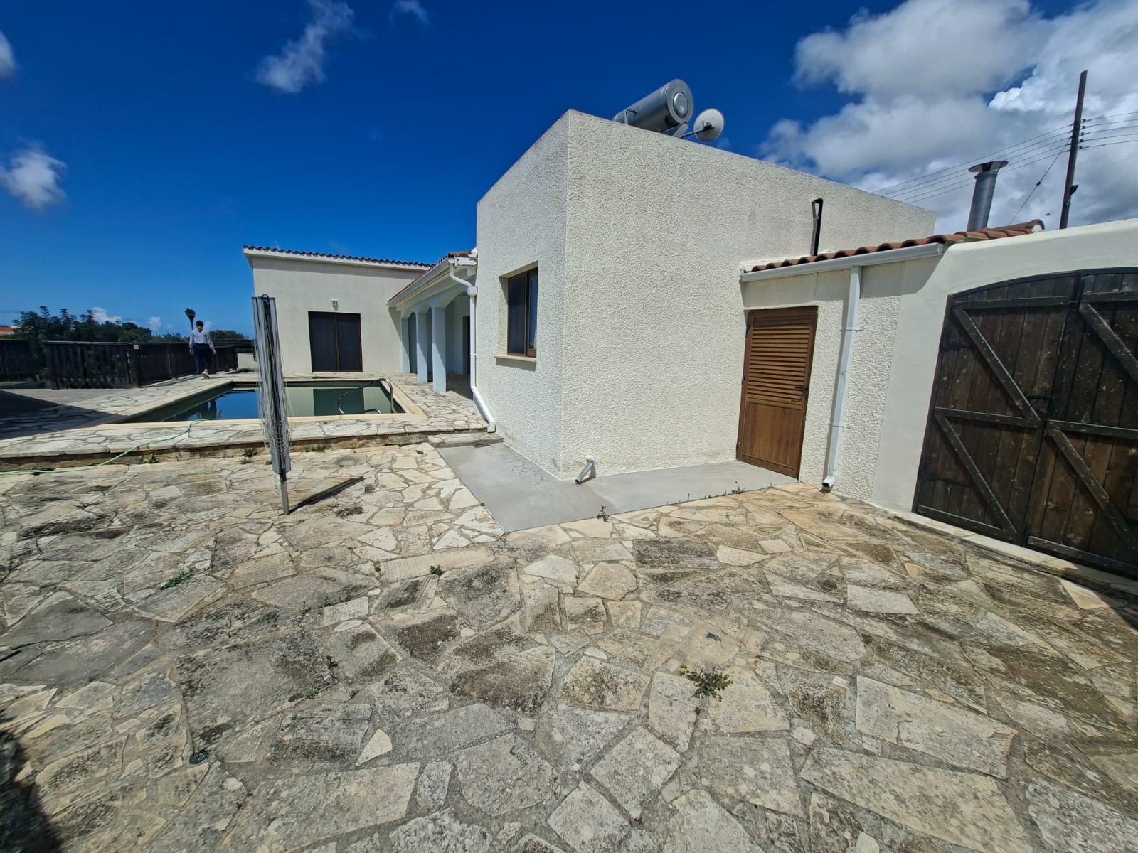Detached Two Bedroom Bungalow in Konia