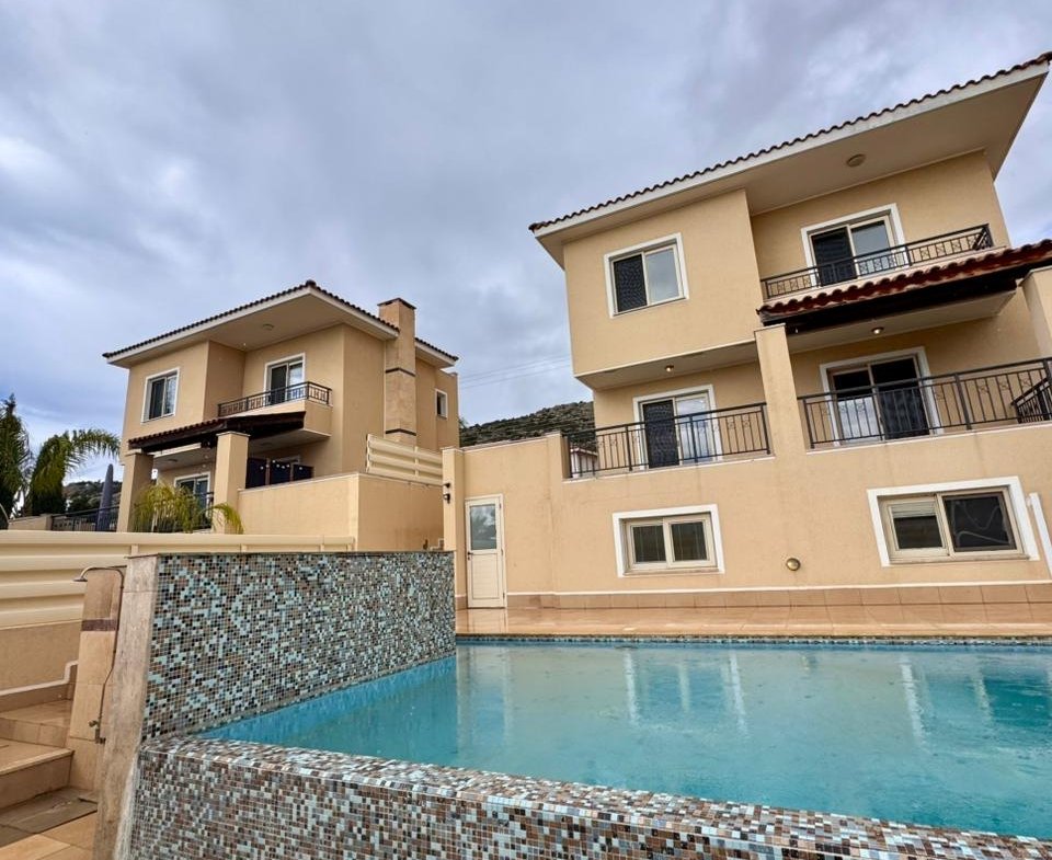 Three Bed Three Bath Mediterranean Villa – Pegeia