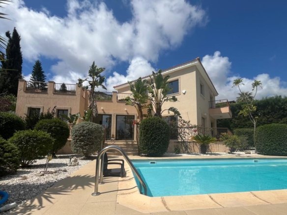 Three Bedroom Mediterranean Villa – Pegeia