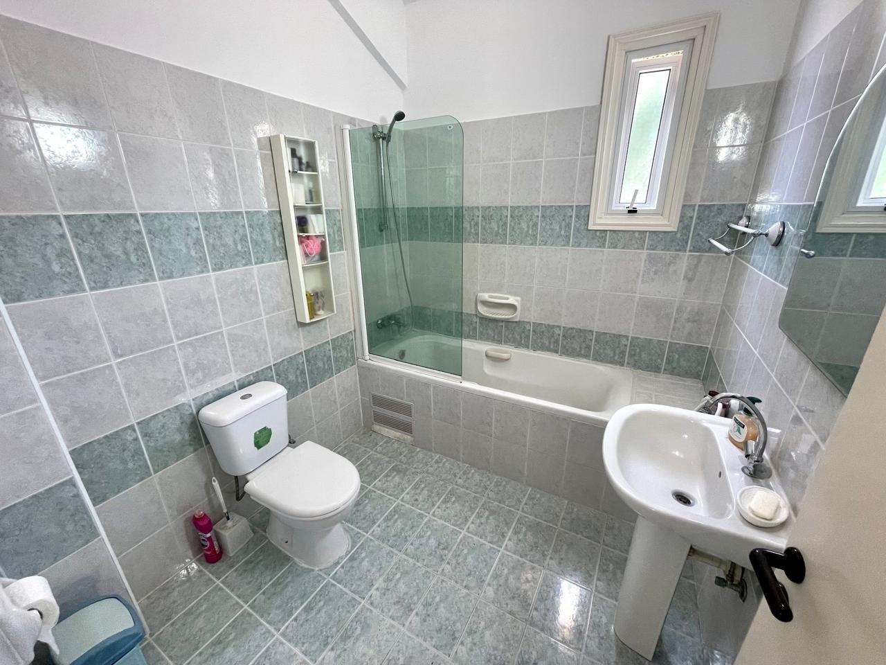 Three Bedroom Two Bathroom House 100 Meters From The Sea in Polis-Latchi
