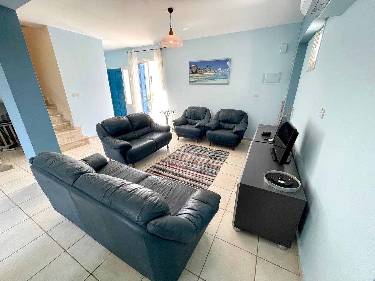 Three Bedroom Two Bathroom House 100 Meters From The Sea in Polis-Latchi