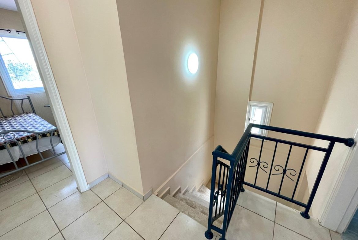 Three Bedroom Two Bathroom House 100 Meters From The Sea in Polis-Latchi