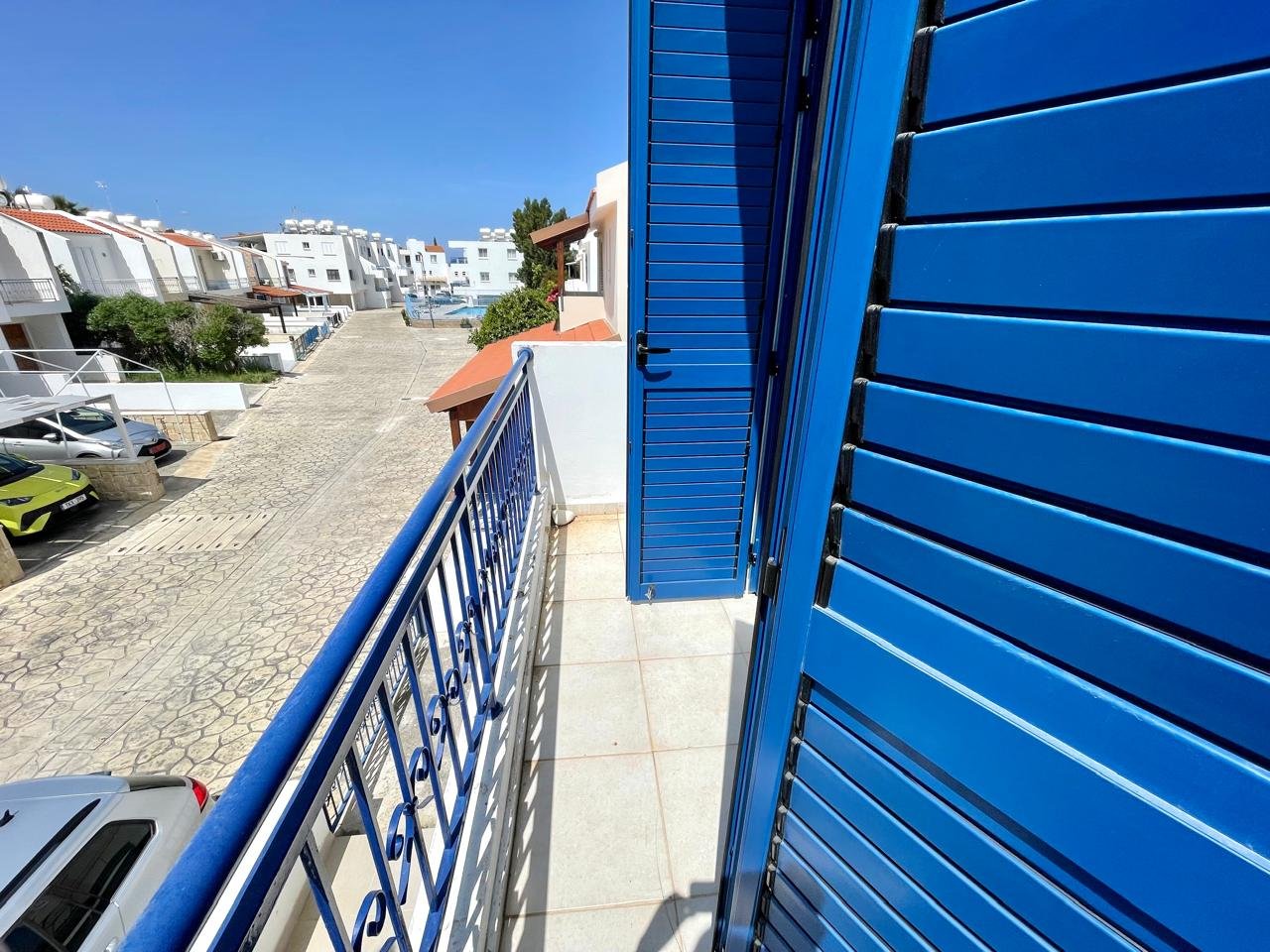 Three Bedroom Two Bathroom House 100 Meters From The Sea in Polis-Latchi