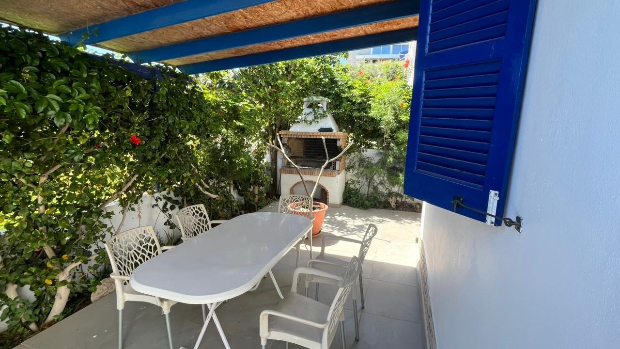 Three Bedroom Two Bathroom House 100 Meters From The Sea in Polis-Latchi