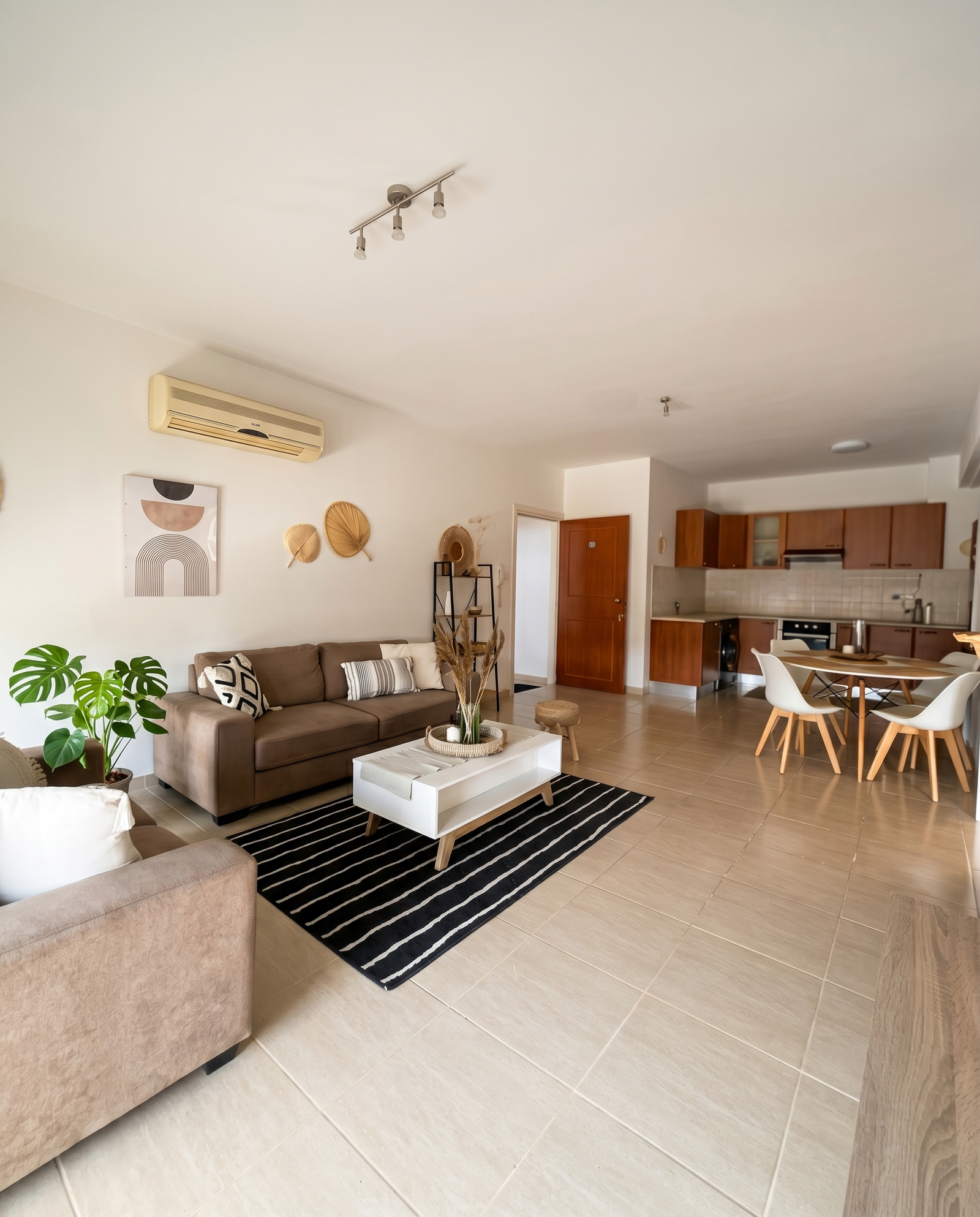 hf_20260416_043411_f714e64e-06e8-4fc4-a4e8-3ca93836dee9 Two Bedroom Apartment in Geroskipou