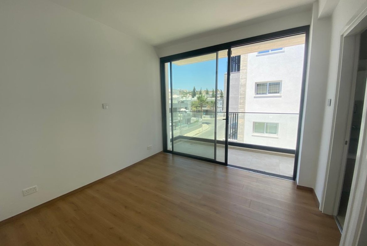 Sea-View Two Bedroom Two Bathroom Brand New Apartment on Tomb of The Kings area of Paphos