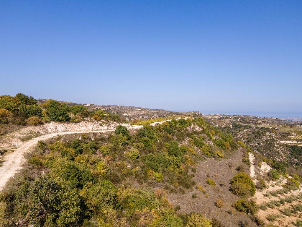 Residential Field in Theletra