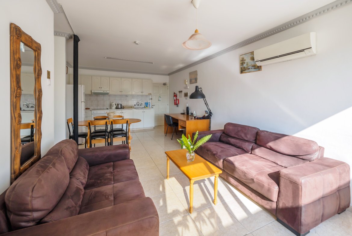 Exceptional Mixed‑Use Building in Paphos – Kato Paphos