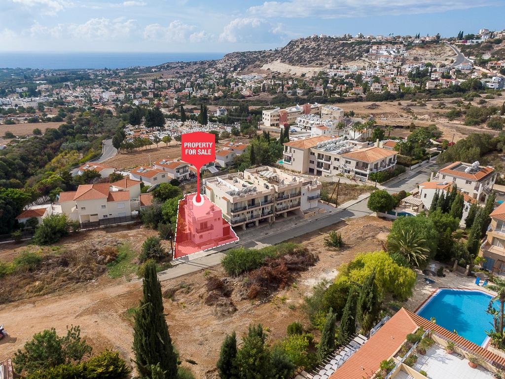 Three Bedroom Semidetached House in Pegeia