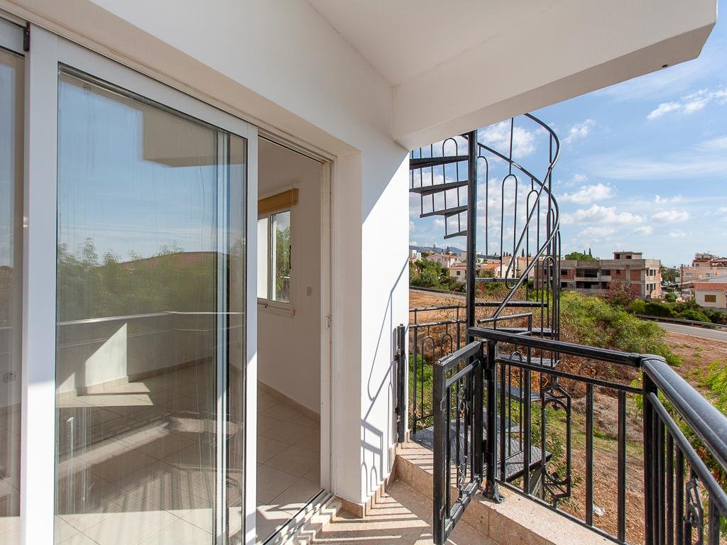 Three Bedroom Semidetached House in Pegeia