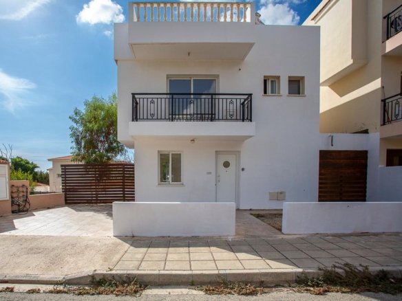 Three Bedroom Semidetached House in Pegeia