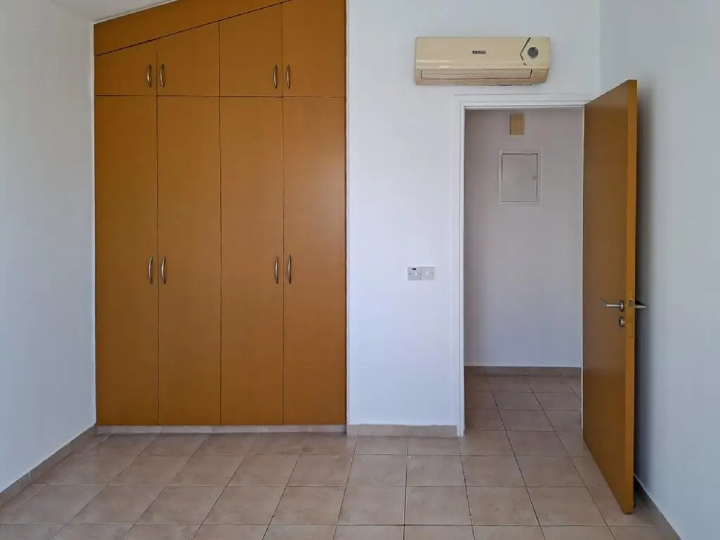 Two‑Bedroom Apartment in Chloraka