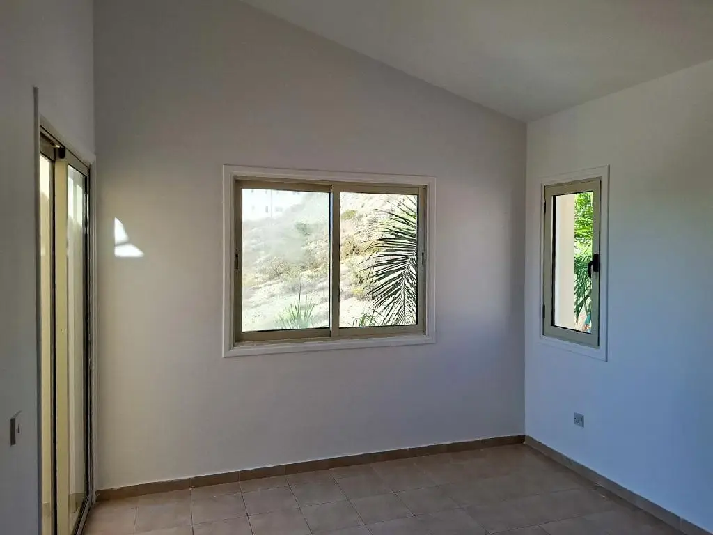 Two‑Bedroom Apartment in Chloraka