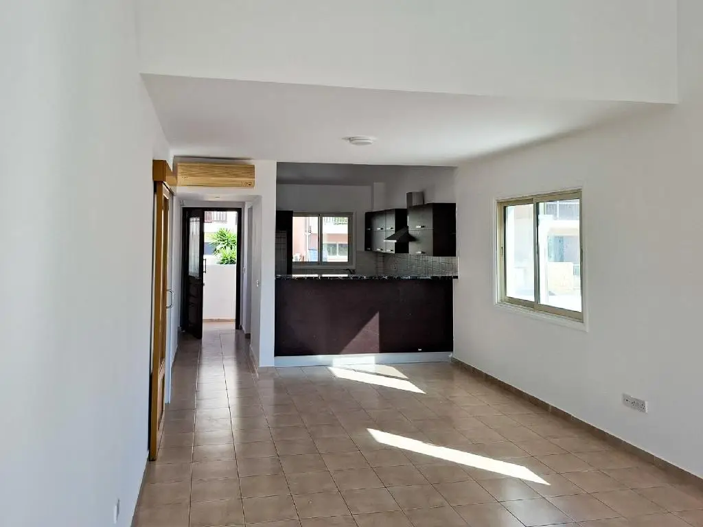 Two‑Bedroom Apartment in Chloraka