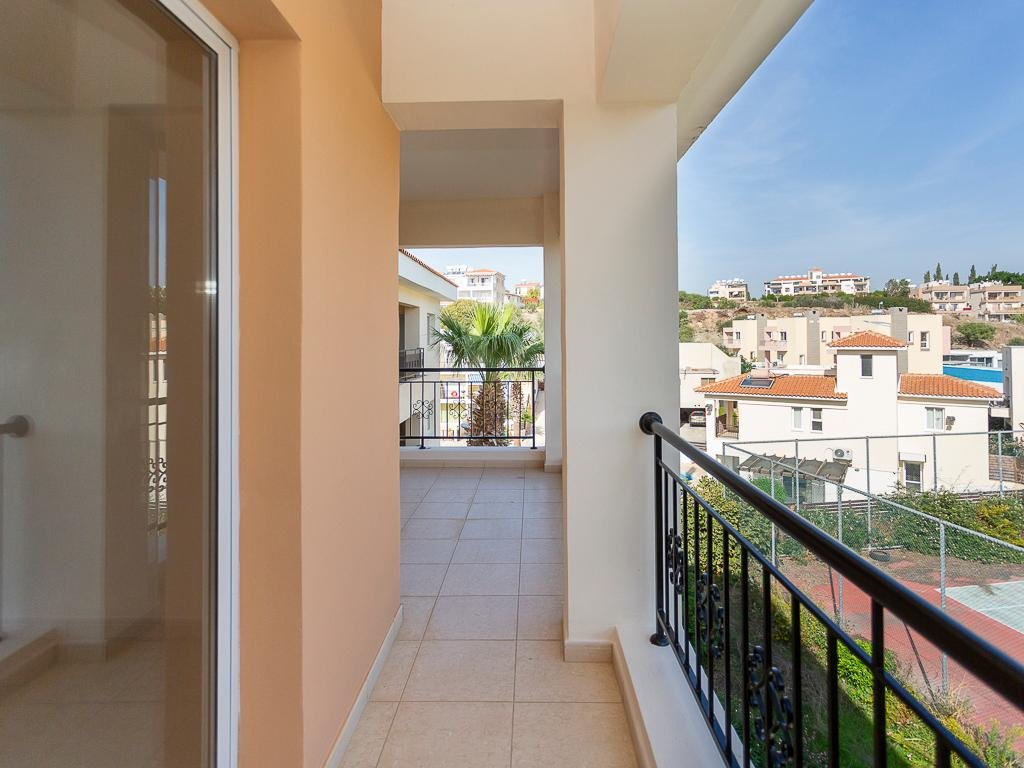 Two‑Bedroom Apartment in Chloraka