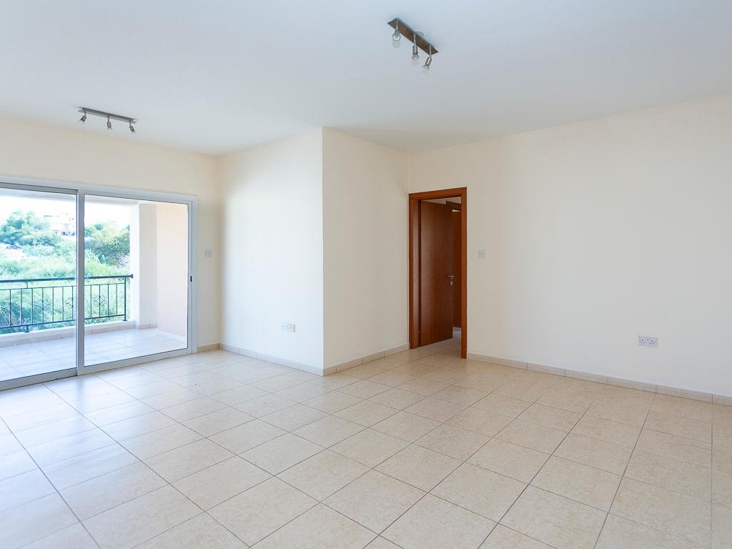 Two‑Bedroom Apartment in Chloraka