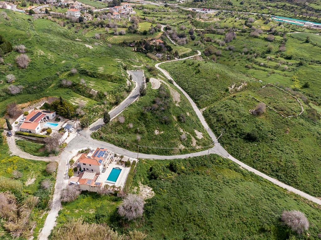 Residential Field for Sale – Armou, Paphos