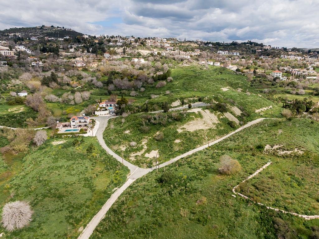 Residential Field for Sale – Armou, Paphos