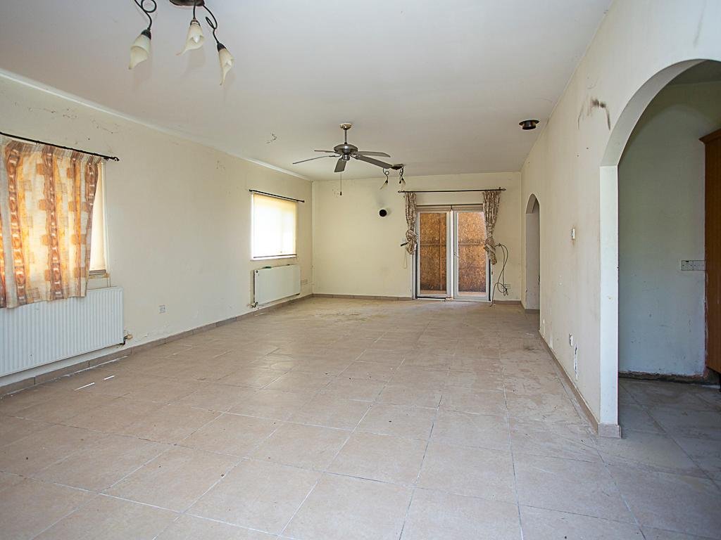 Two‑Storey Detached House in Kathikas