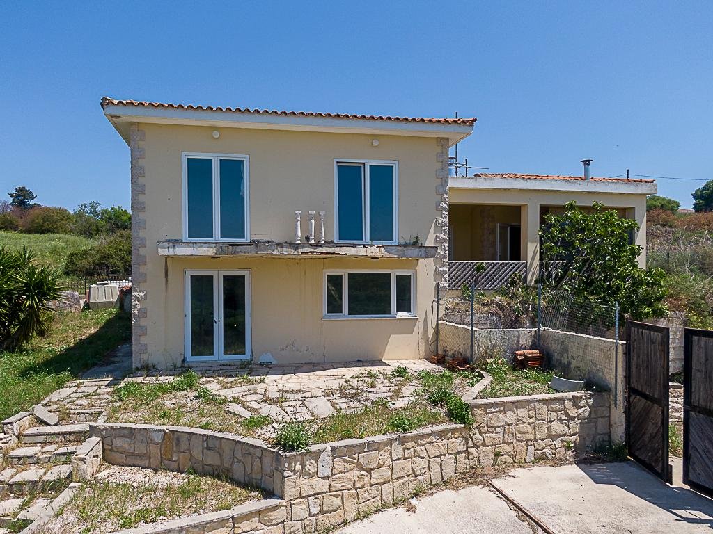 Two‑Storey Detached House in Kathikas