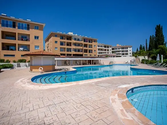 Two‑Bedroom Apartment in Chloraka