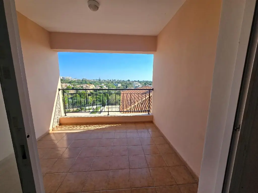Two‑Bedroom Apartment in Chloraka