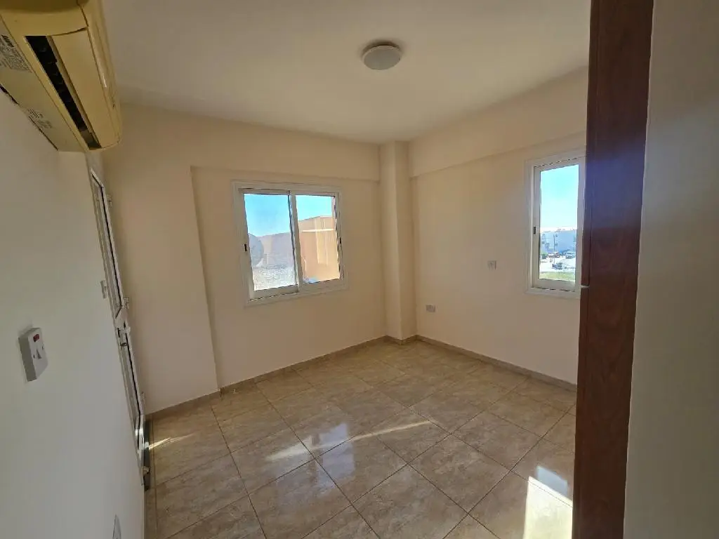 Two‑Bedroom Apartment in Chloraka