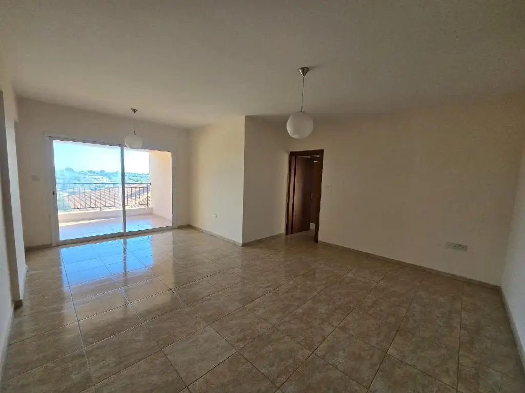Two‑Bedroom Apartment in Chloraka