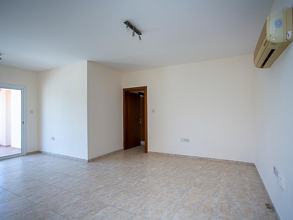 Two‑Bedroom Apartment in Chloraka
