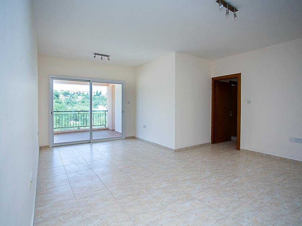 Two‑Bedroom Apartment in Chloraka