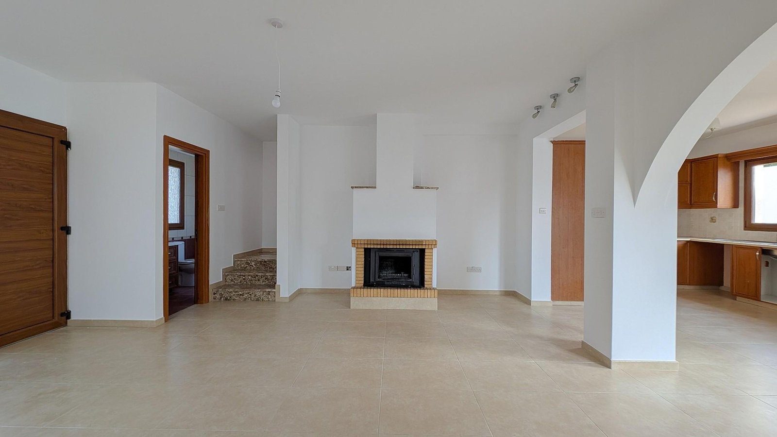 Three‑Bedroom Villa in Tsada