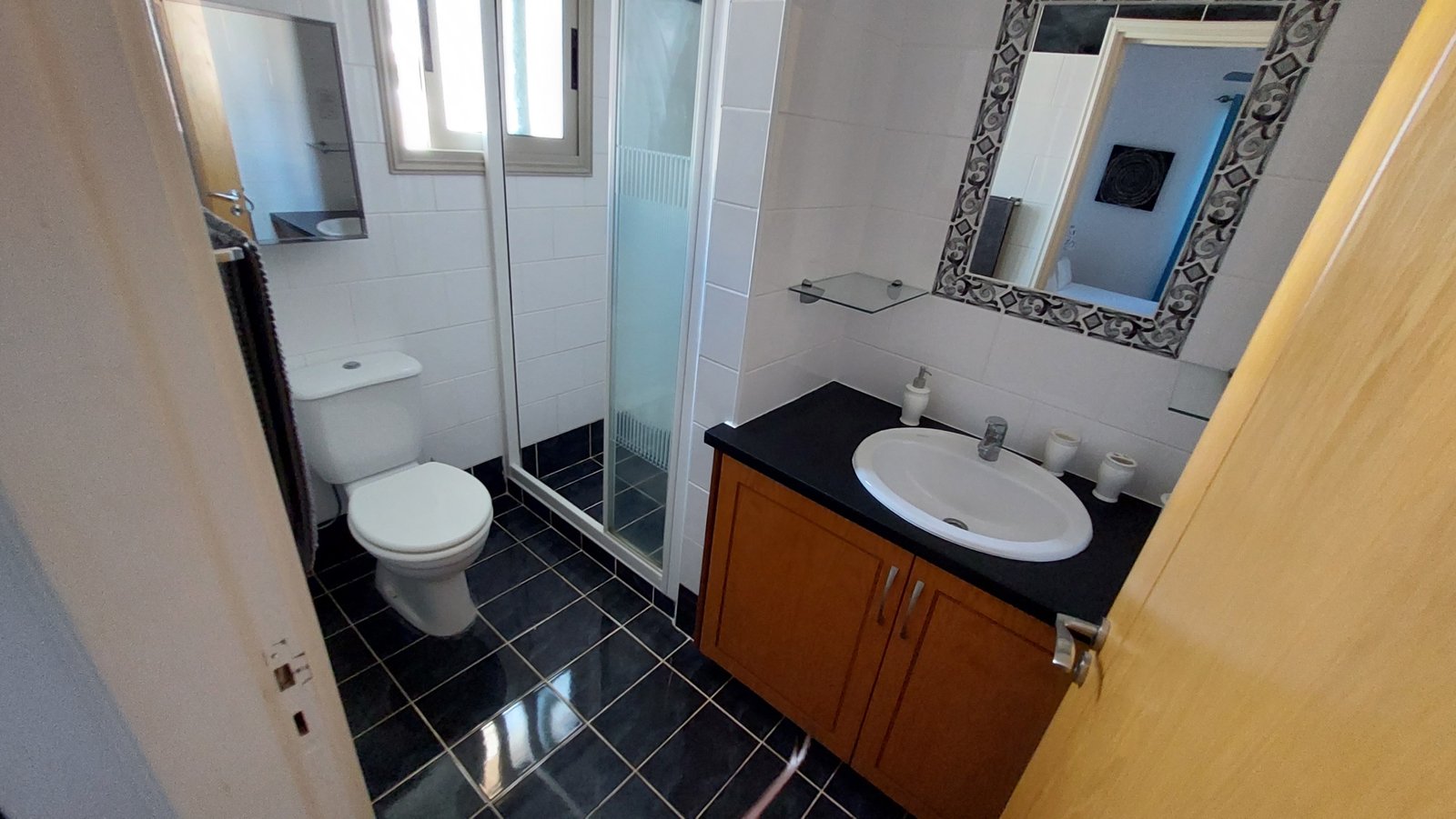 Elegant Three-Bedroom Villa in Pegeia
