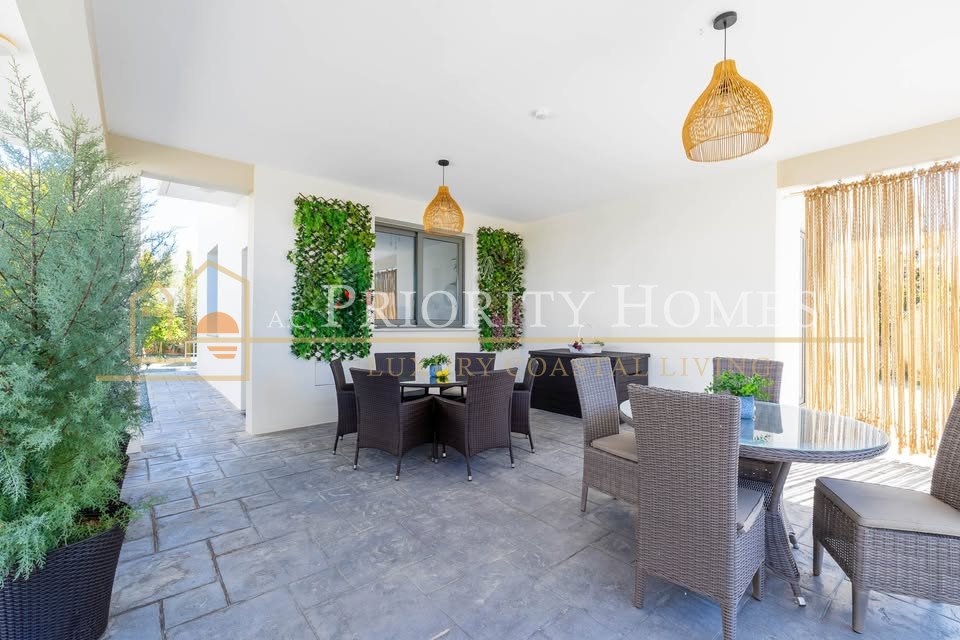 Luxury Villa For Rent in St. Georges