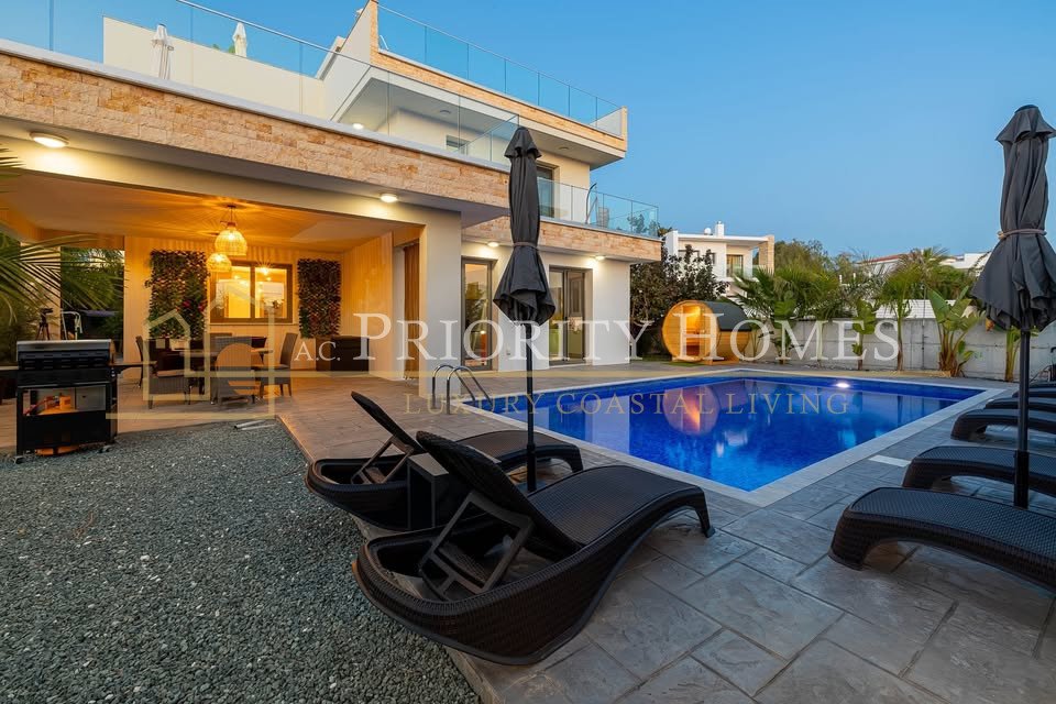 Luxury Villa For Rent in St. Georges