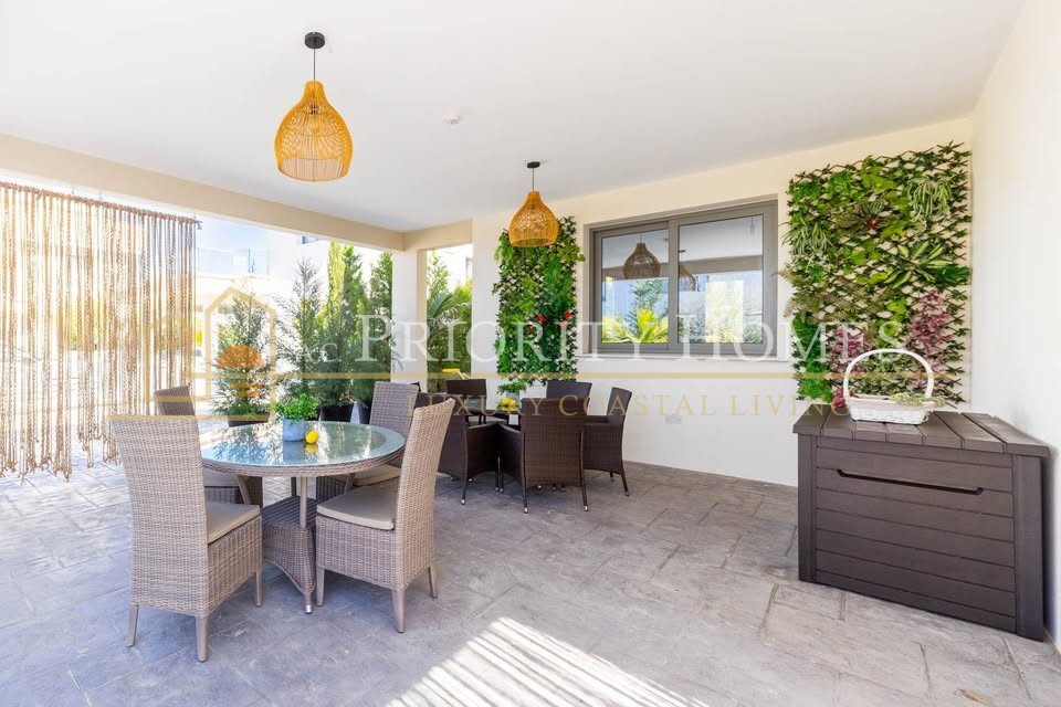 Luxury Villa For Rent in St. Georges