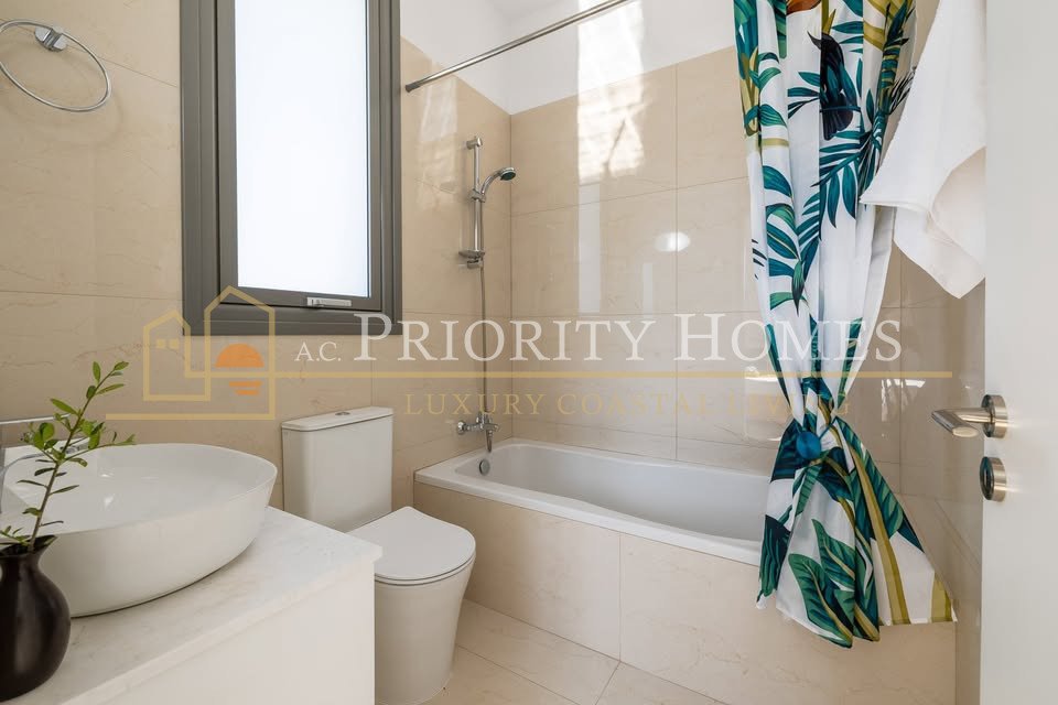Luxury Villa For Rent in St. Georges