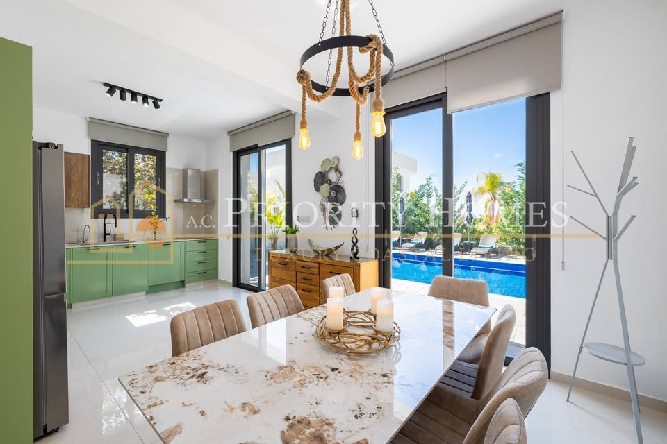 Luxury Villa For Rent in St. Georges