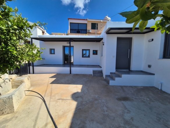 Fully Renovated Two Bedroom Bungalow – Pegeia