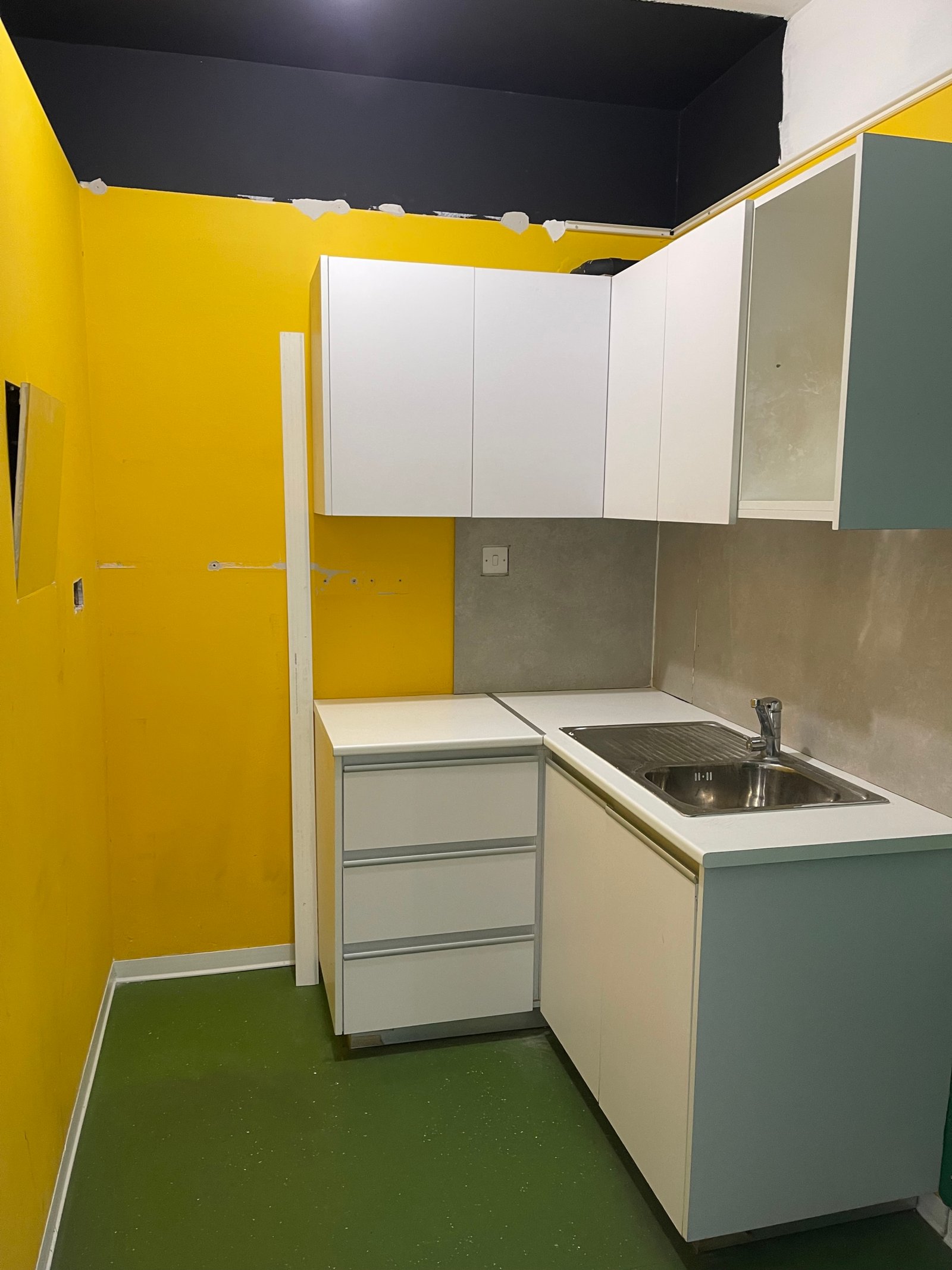 Versatile Retail / Showroom Space – Kato Paphos