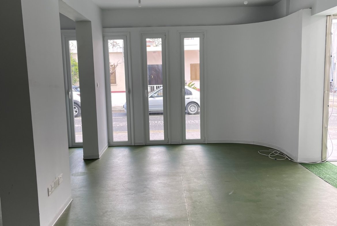 Versatile Retail / Showroom Space – Kato Paphos
