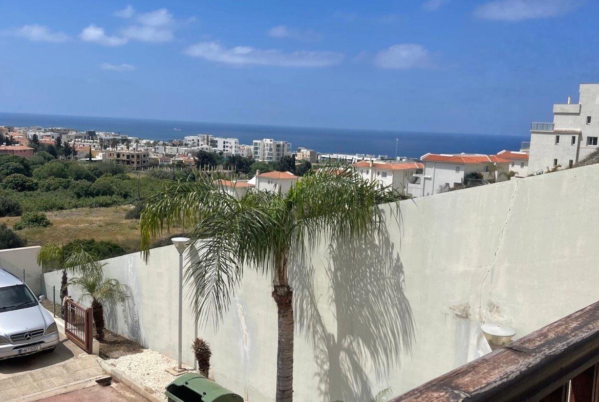 Three Bedroom Villa with Sea Views – Chloraka