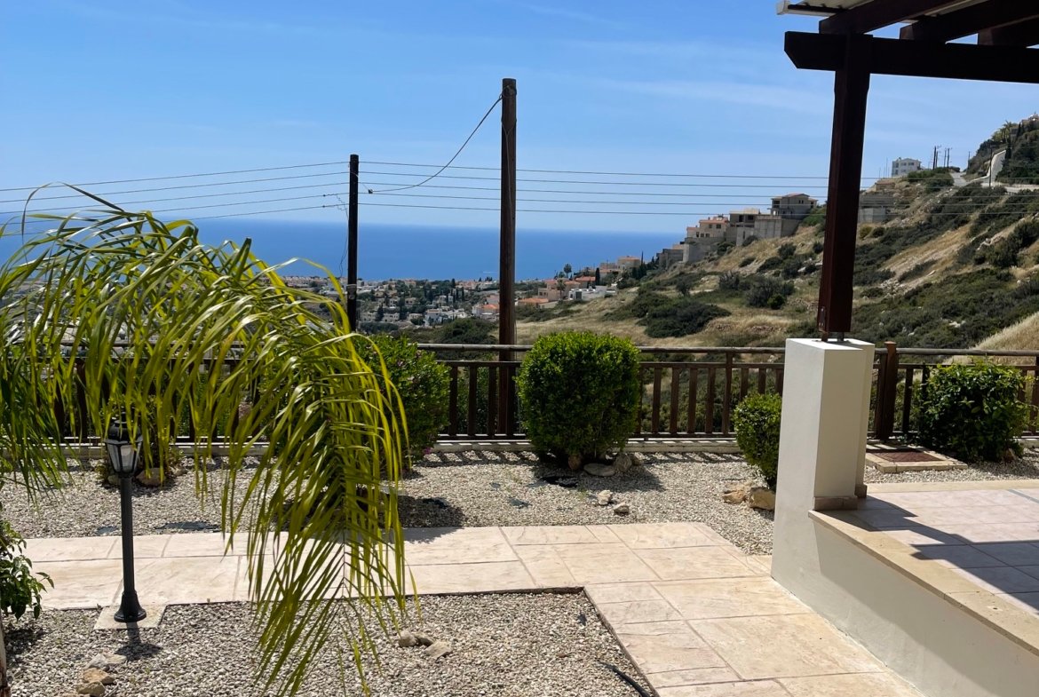One Bedroom Apartment with Sea Views – Pegeia